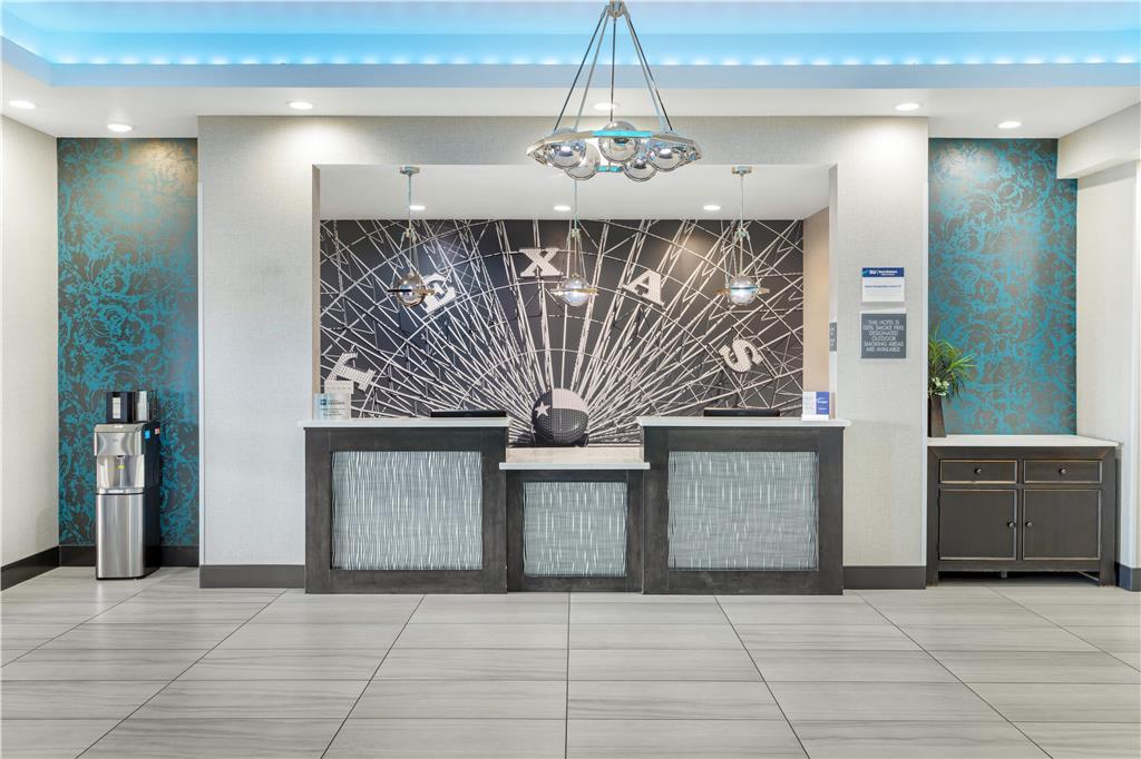 Best Western Plus Waller Hotel Интериор снимка