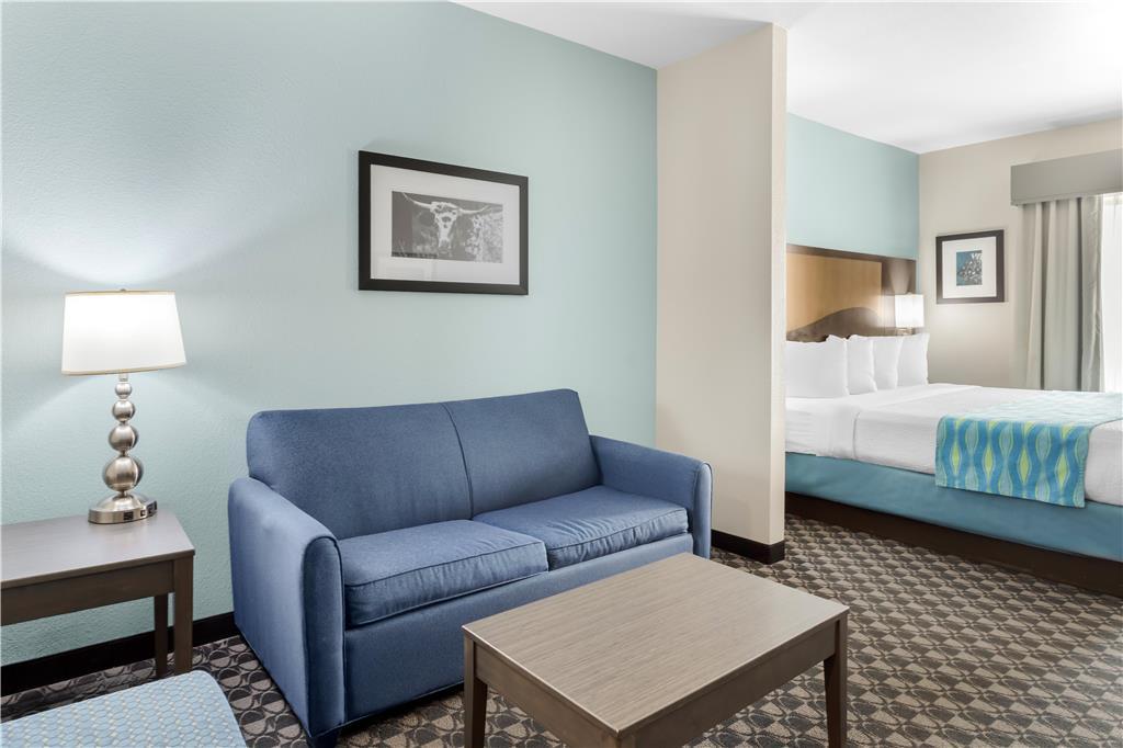 Best Western Plus Waller Hotel Стая снимка